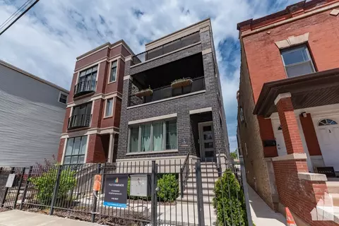 3049 N Clybourn Ave #1, Chicago, IL 60618