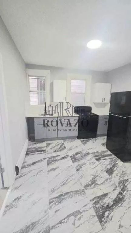 65 Hudson St #1, Newark, NJ 07103
