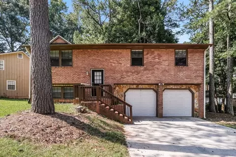 1073 Cherokee Hts, Stone Mountain, GA 30083