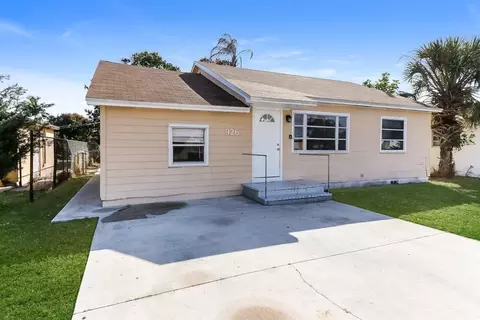 926 S B St, Lake Worth, FL 33460