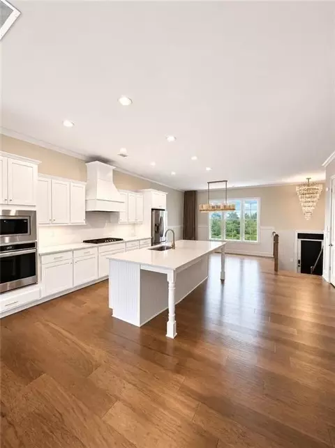 1915 Skyfall Cir NE, Brookhaven, GA 30319