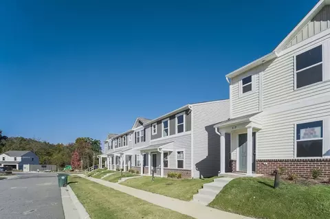 323 Century Dr, Salisbury, NC 28147