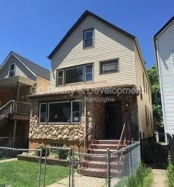 8336 S Kingston Ave #1, Chicago, IL 60617