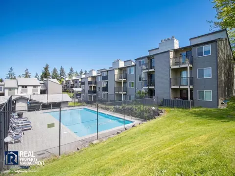 2020 Grant Ave S, Renton, WA 98055