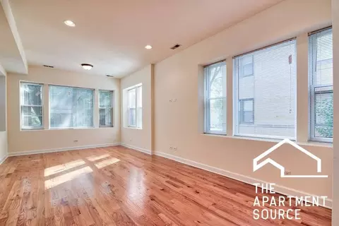 3354 W Wilson Ave #1S, Chicago, IL 60625