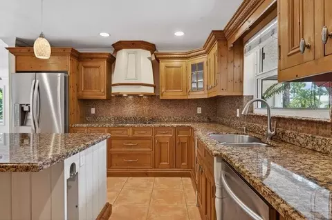 701 SW 5th St, Boca Raton, FL 33486