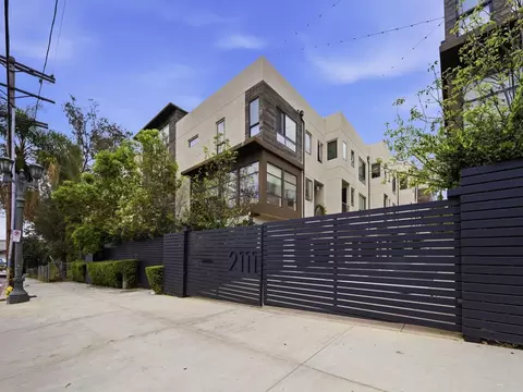 2111 N Cahuenga Blvd #14, Los Angeles, CA 90068