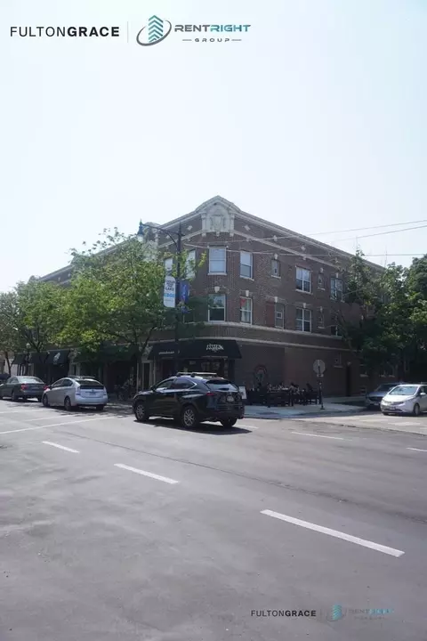 1249 W Devon Ave #2E, Chicago, IL 60660