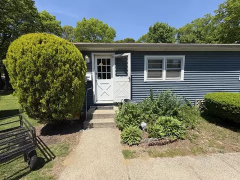 305 Smithtown Blvd #6, Nesconset, NY 11767