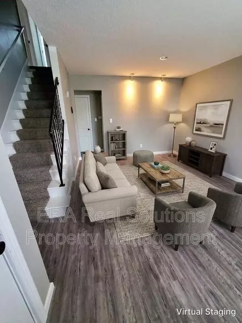 2176 Ontario St, Columbus, OH 43211