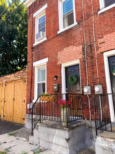 162 Banner Way, Pittsburgh, PA 15201