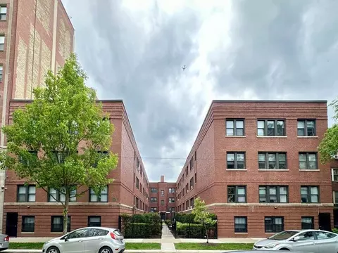 5740 N Winthrop Ave #309, Chicago, IL 60660