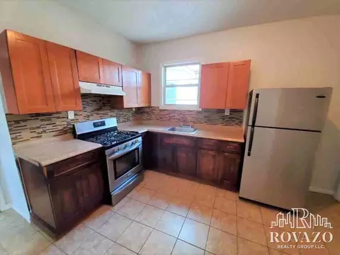 294 S 7th St #2, Newark, NJ 07103