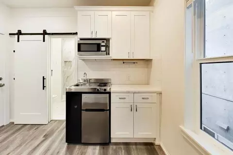 628 Waverley St #04, Palo Alto, CA 94301