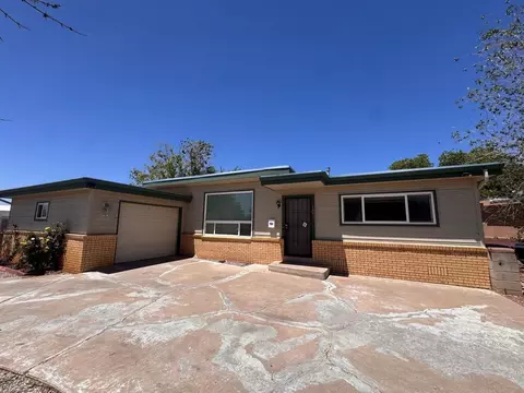 10211 Blume St NE, Albuquerque, NM 87112