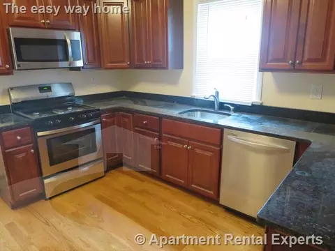 217 Willow Ave #1, Somerville, MA 02144