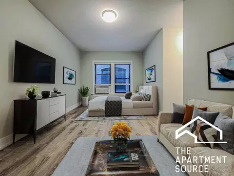 713 W Brompton Ave #64, Chicago, IL 60657