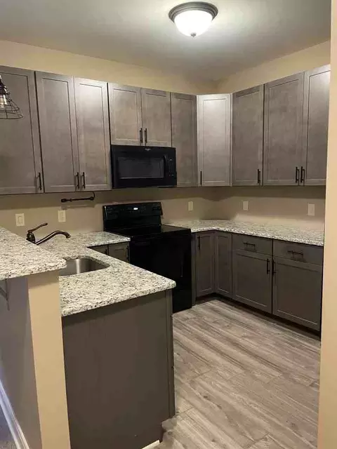 112 Front St #302, Quakertown, PA 18951