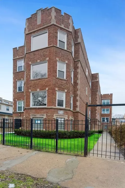 8022 S Ellis Ave #1B, Chicago, IL 60619
