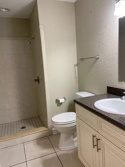 312 W Park St, Lakeland, FL 33803