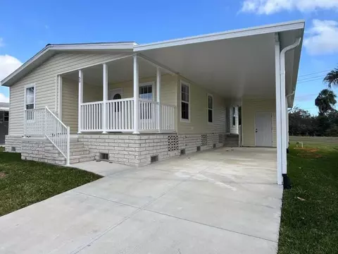 8775 20th St #59, Vero Beach, FL 32966