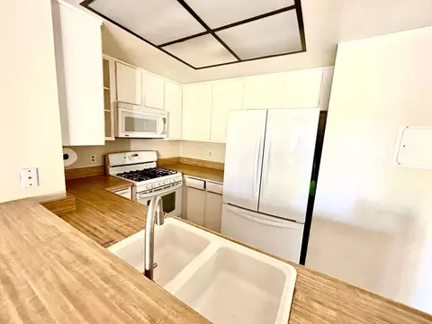 1912 Heywood St, Simi Valley, CA 93065