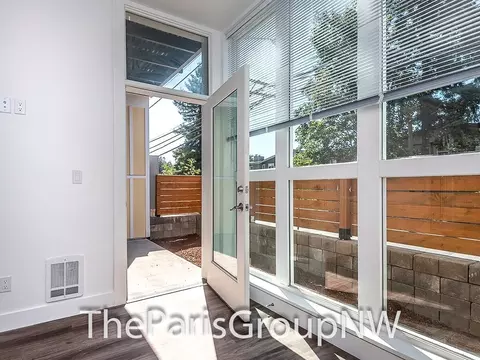 3108 NE 145th St #102, Shoreline, WA 98155
