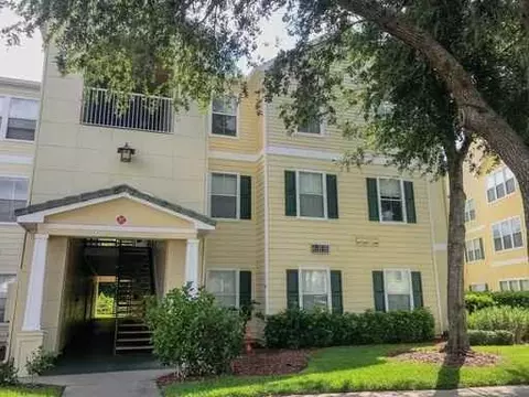 18557 Bridle Club Dr, Tampa, FL 33647