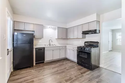 147 S Grand Ave #2, Waukesha, WI 53186