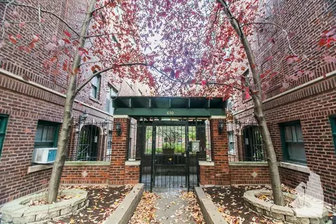630 W Arlington Pl #638-52, Chicago, IL 60614