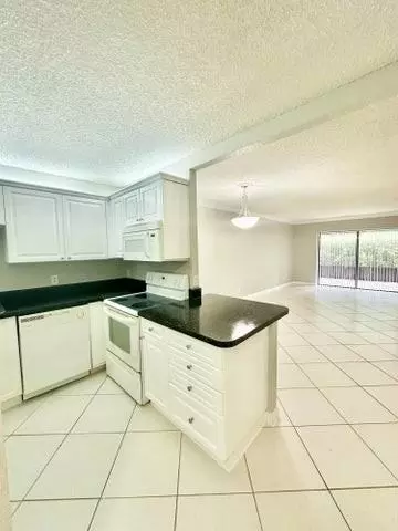 4120 Union Square Blvd, Palm Beach Gardens, FL 33410
