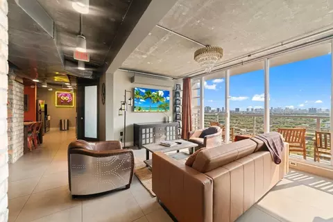1720 Harrison St #1523019P, Hollywood, FL 33020