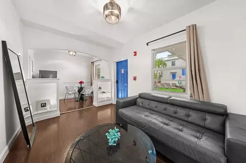 937 Lenox Ave #1540485P, Miami Beach, FL 33139