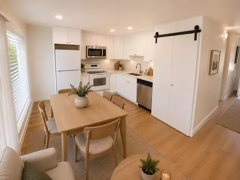 8711 S 114th St #4A, Seattle, WA 98178