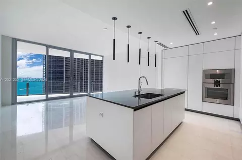 Undisclosed, Miami, FL 33131