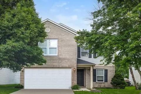 5617 N Plymouth Ct, Mccordsville, IN 46055