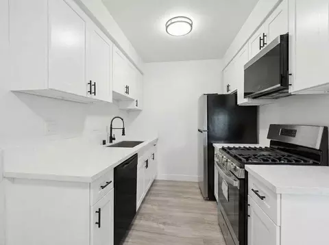 6828 Fulton Ave #3, North Hollywood, CA 91605