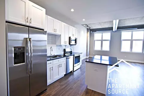 3833 N Broadway St #515, Chicago, IL 60613
