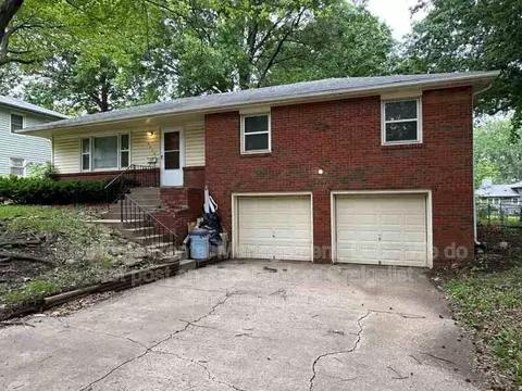 8648 E 52nd Ter, Kansas City, MO 64129