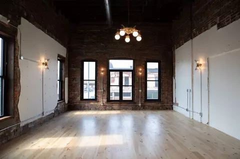 337 Broadway St #202, Toledo, OH 43604