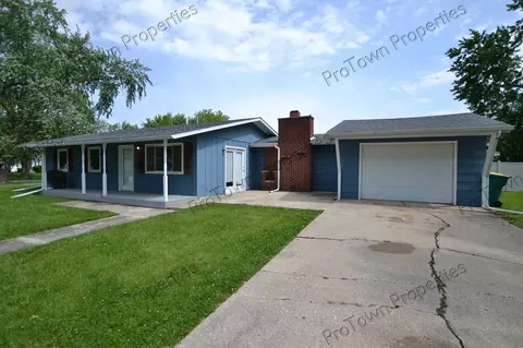2315 Birchwood Ln, Joliet, IL 60435