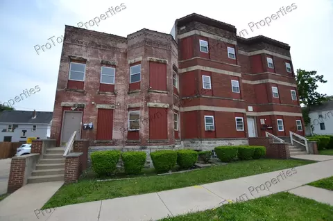 404 Oneida St #2, Joliet, IL 60435