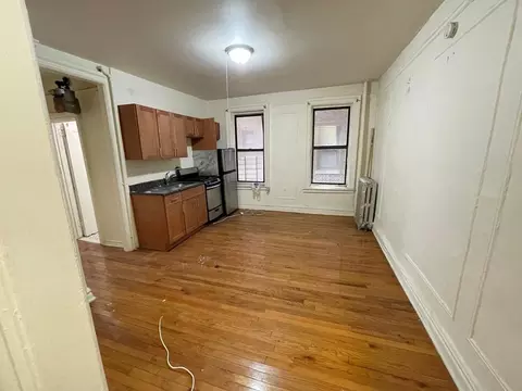 142 W 238th St #9, New York, NY 10463