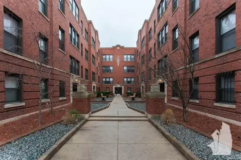3517 N Racine Ave #3521S1, Chicago, IL 60657
