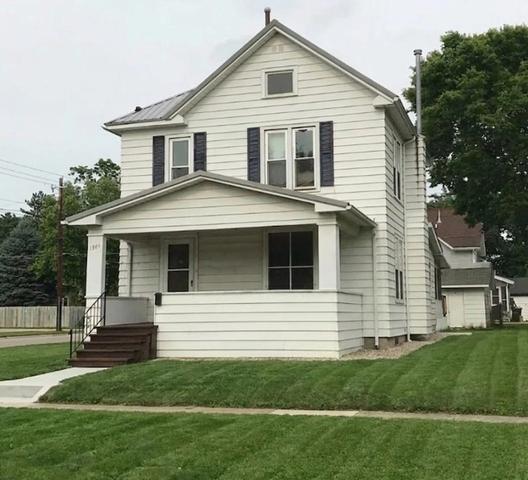 1204 Bluff St, Cedar Falls, IA 50613