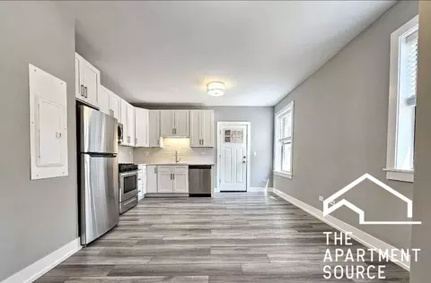 3939 N Janssen Ave #S3, Chicago, IL 60613