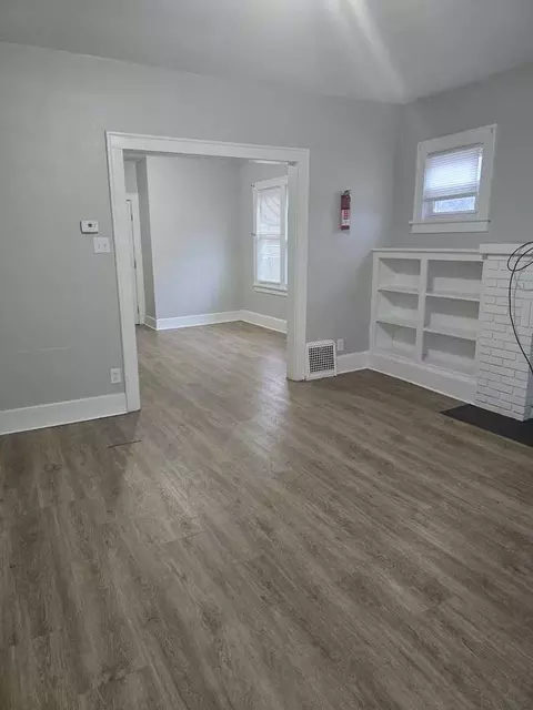 minerva ct nw, Canton, OH 44703