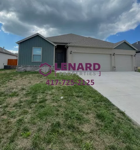 1361 S Lorraine Ave, Republic, MO 65738
