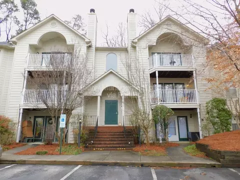 5930 W Friendly Ave #H, Greensboro, NC 27410
