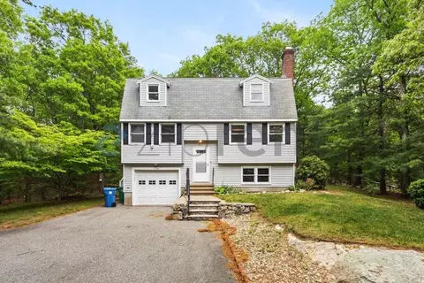 174 Fox Hill Rd, Burlington, MA 01803